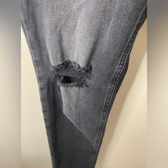 We The Free Zuri Mom Jeans // Dusty Roads - Picture 7 of 11